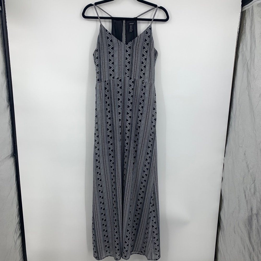 Forever 21‎ womens medium maxi dress cutout back strappy gem black flowy boho